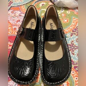 Alegria Embossed Black Mary Janes (Paloma)